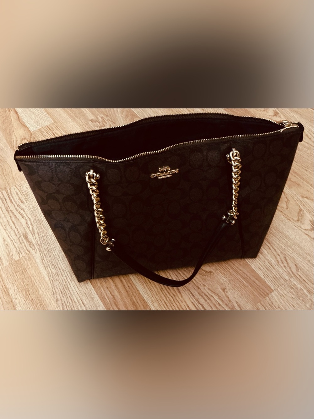 Coach Black Signature Chain-Handle Shoulder Bag - Picture 4 of 10